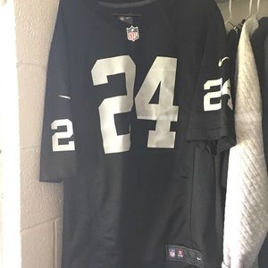 Great Marshawn Lynch jersey